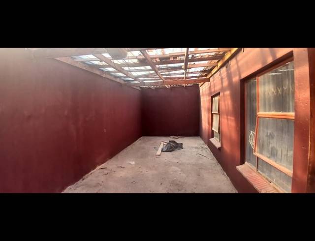 2 BEDROOM HOUSE FOR SALE IN RIVERLEA